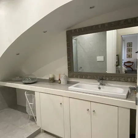 Casa Pietro Teresa Anguillara Sabazia